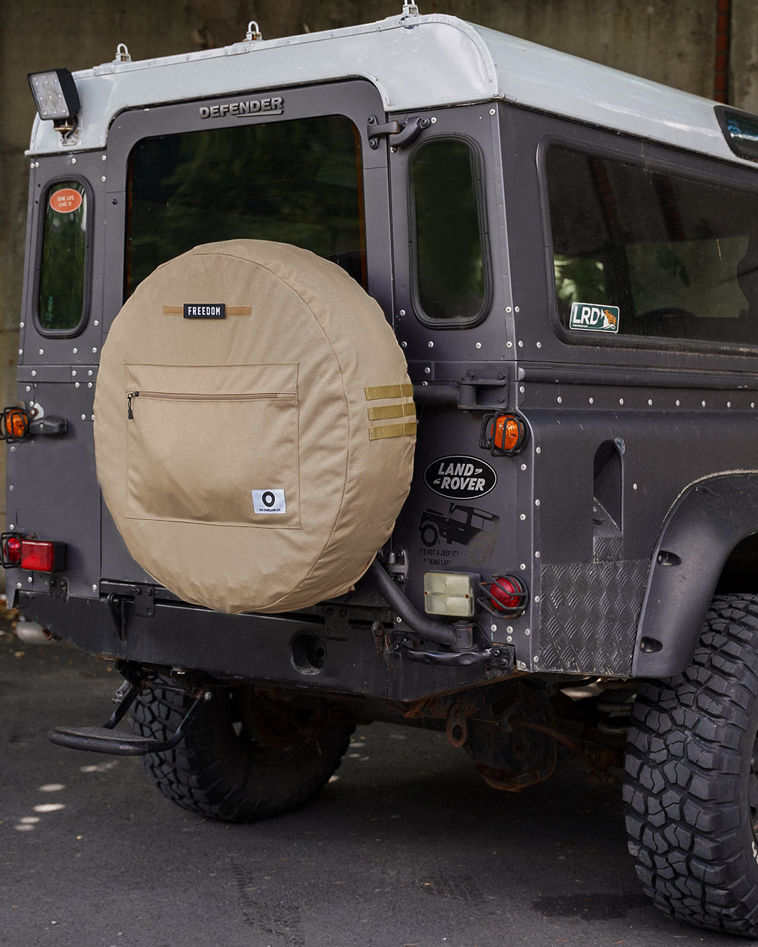 sand tactical spare wheel cover with pocket